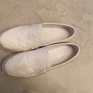 Jones New York white slip on